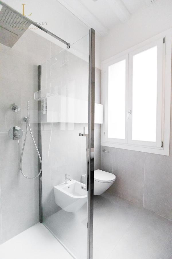 Loversinitaly Romantic Apartments - Altana And Jacuzzi Венеция Экстерьер фото